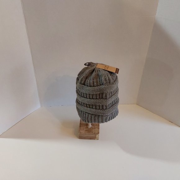 CC Beenie Gray Size One Size Fits All New With Tags - Picture 4 of 7